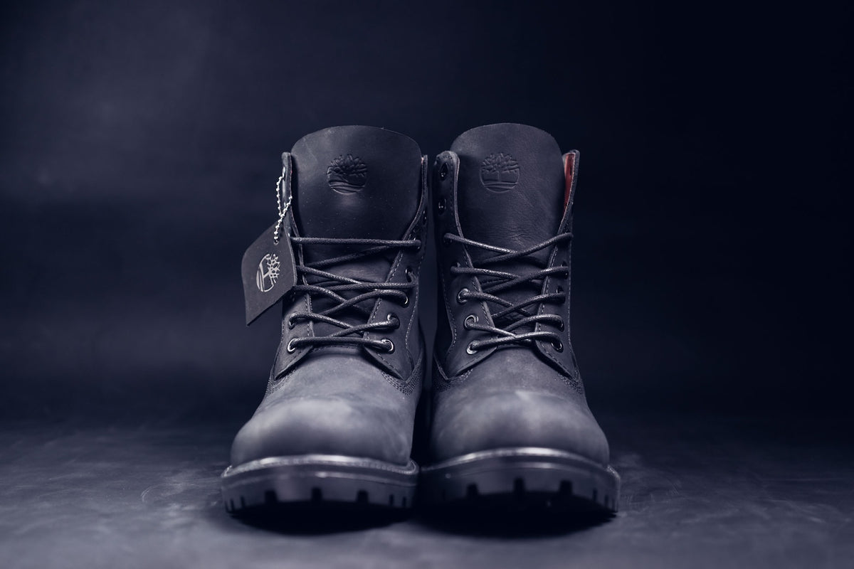 BLACK TIMBS