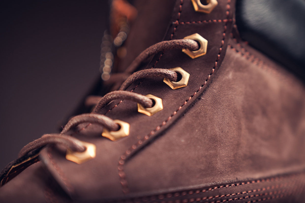 BROWN TIMBS