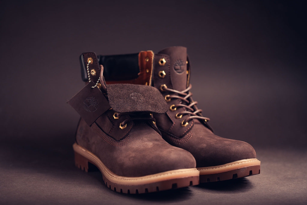 BROWN TIMBS