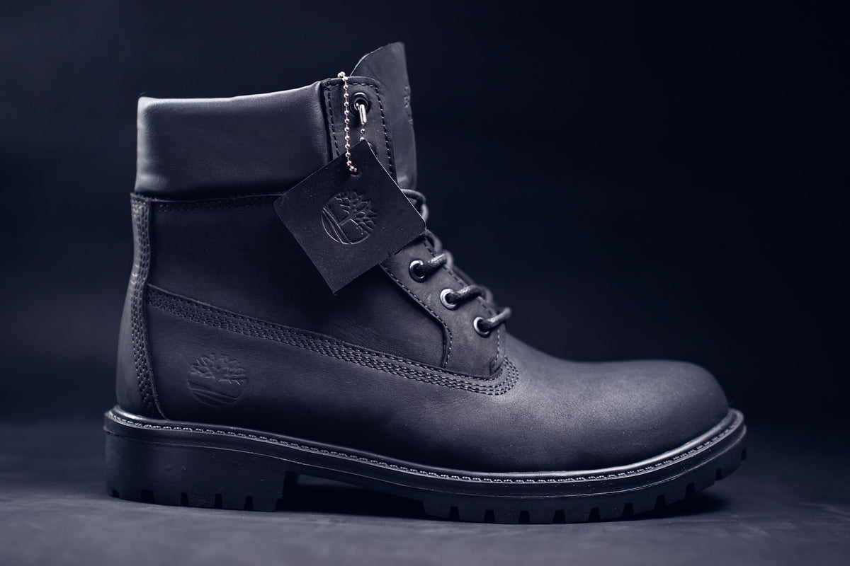 BLACK TIMBS