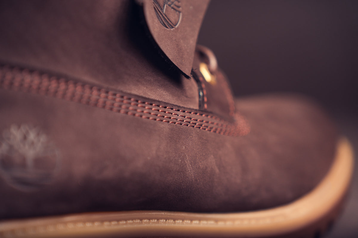 BROWN TIMBS