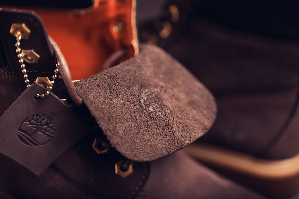 BROWN TIMBS