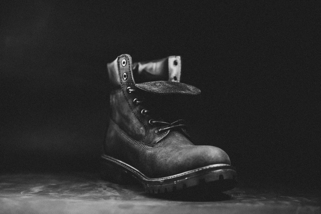 BLACK TIMBS