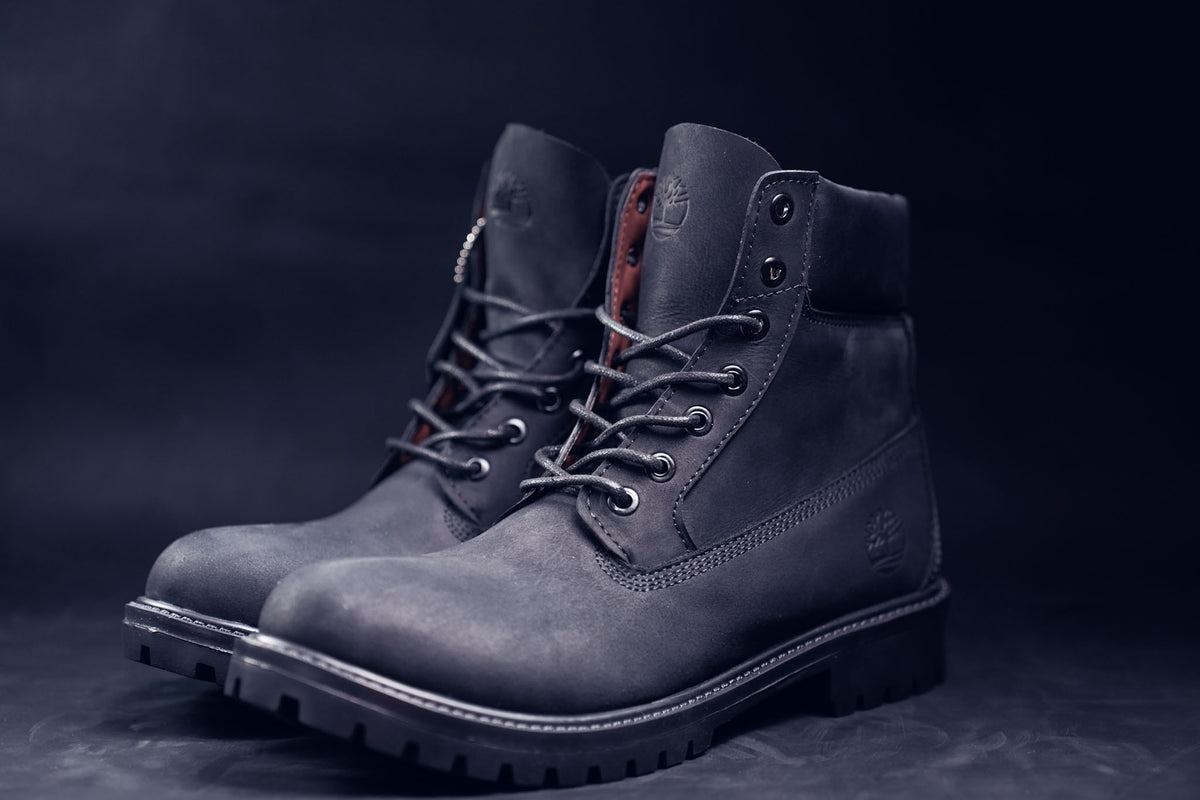 BLACK TIMBS