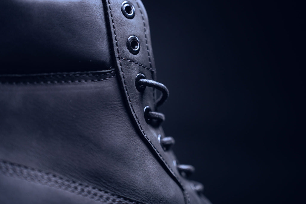 BLACK TIMBS
