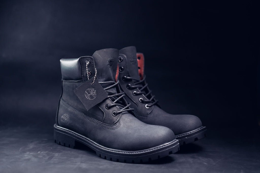 BLACK TIMBS