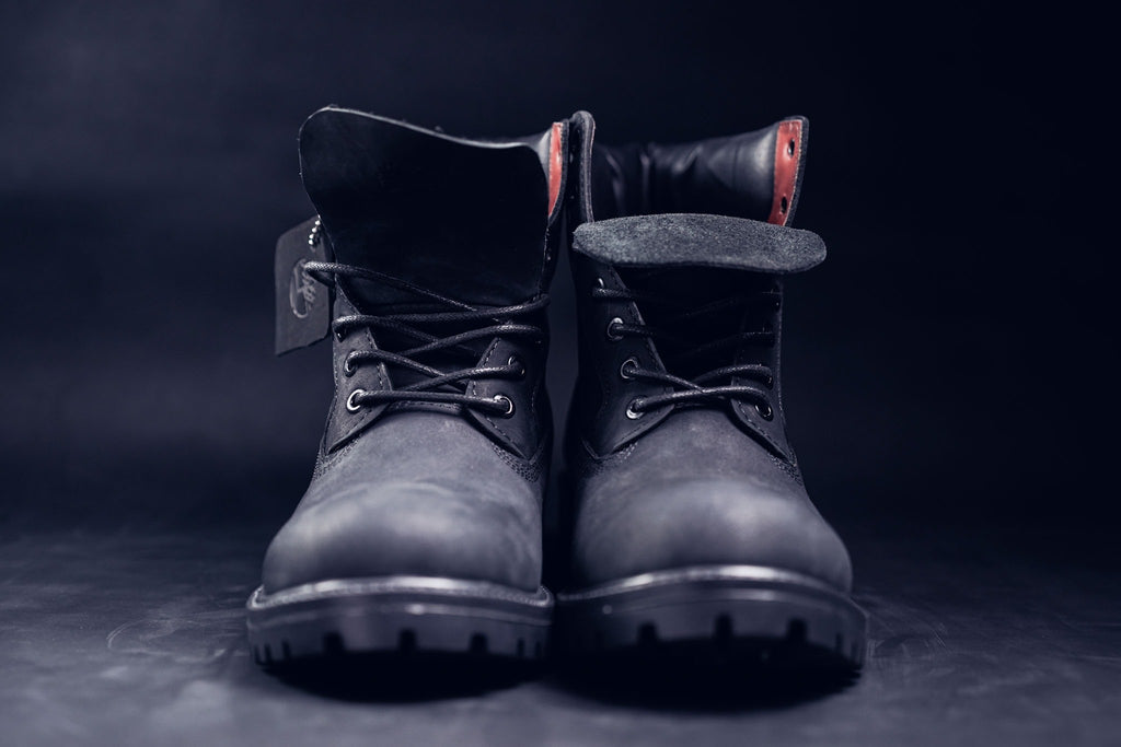 BLACK TIMBS