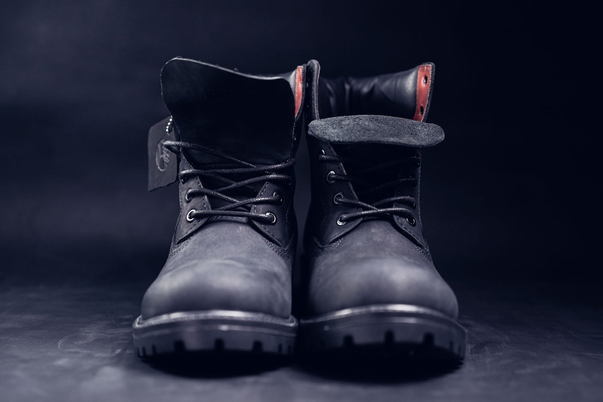 BLACK TIMBS