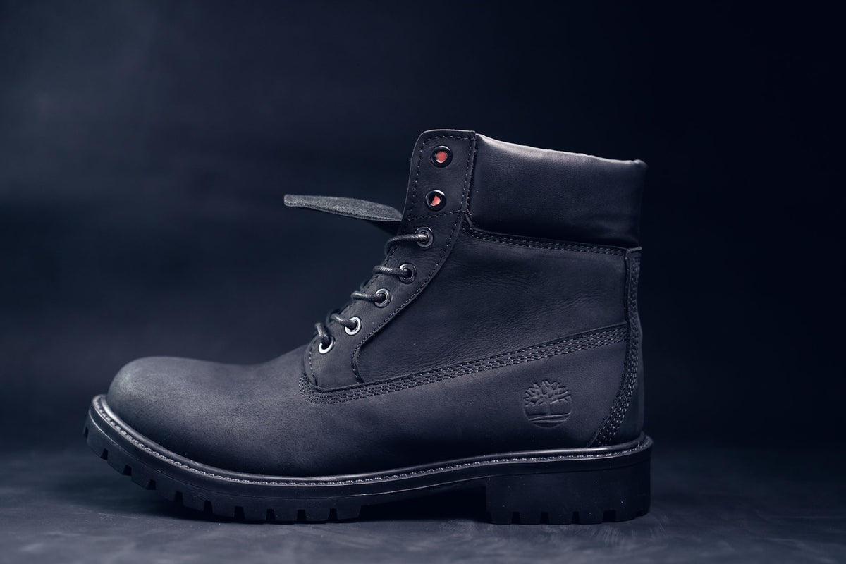 BLACK TIMBS